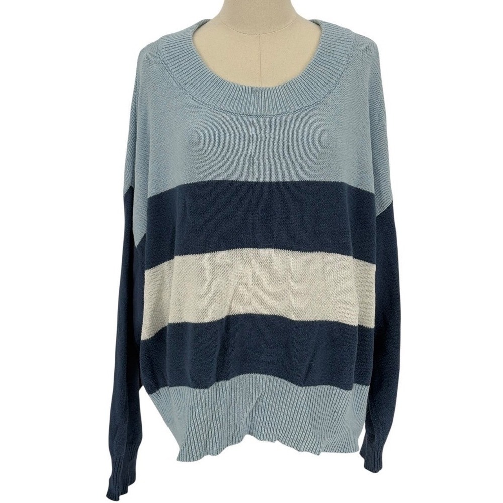 Lucky Brand Wide Crew Neck Sweater w/ Shades of Blue‎ & White Stripes (Size XXL)